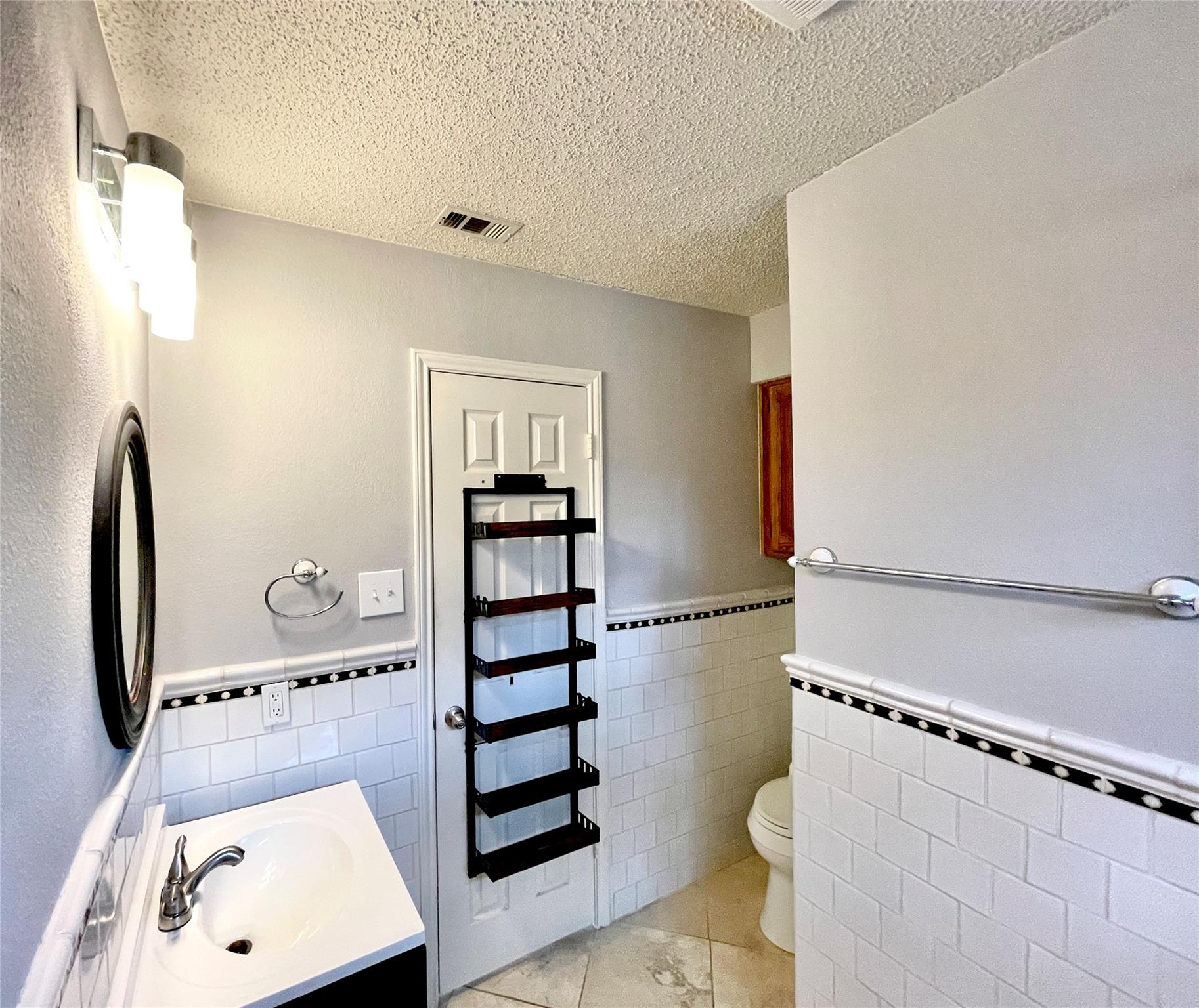 13242 Kerrville Folkway, Austin, TX 78729