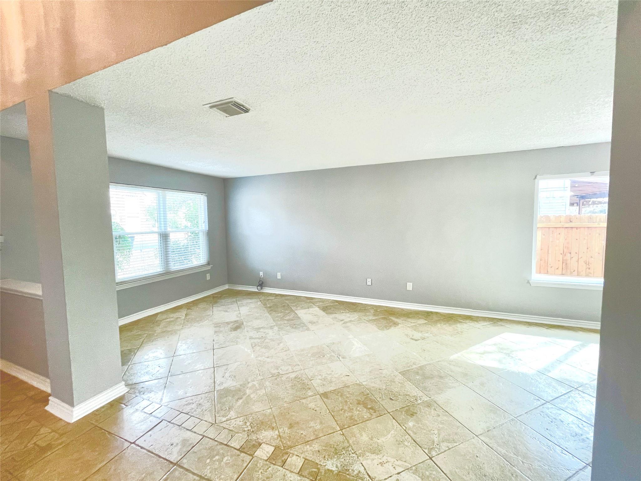 13242 Kerrville Folkway, Austin, TX 78729