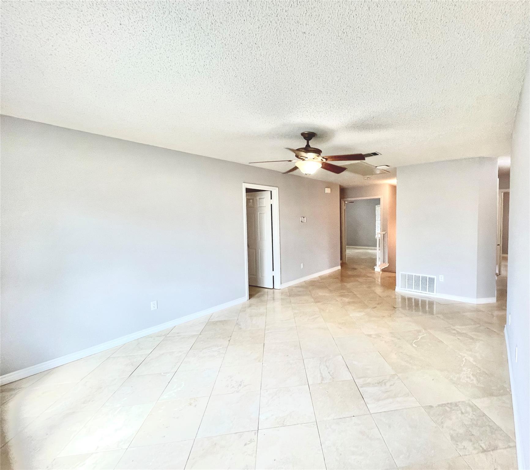 13242 Kerrville Folkway, Austin, TX 78729