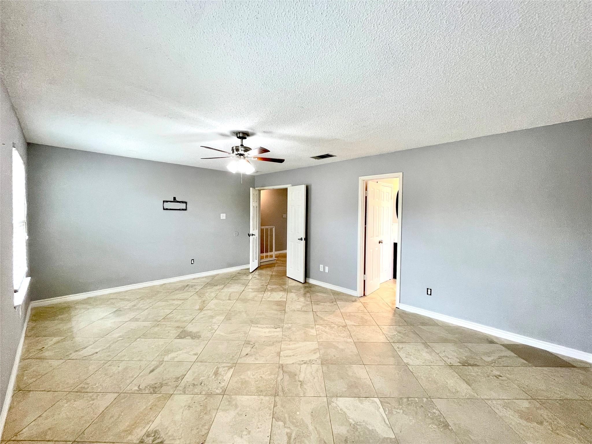 13242 Kerrville Folkway, Austin, TX 78729