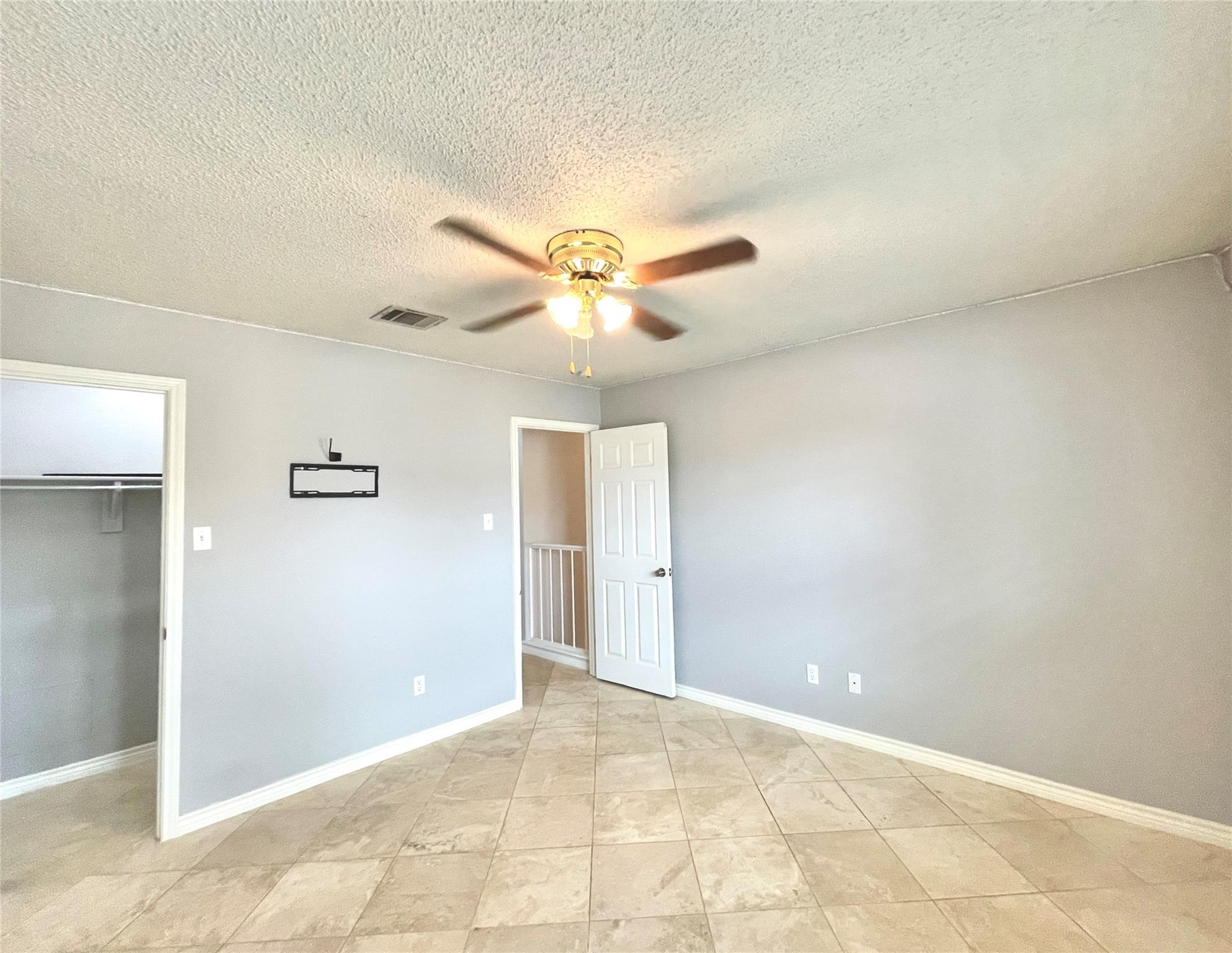 13242 Kerrville Folkway, Austin, TX 78729