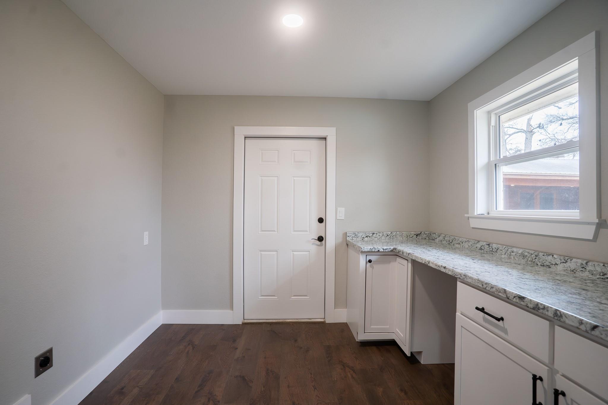 788 FM 2571, Smithville, TX 78957