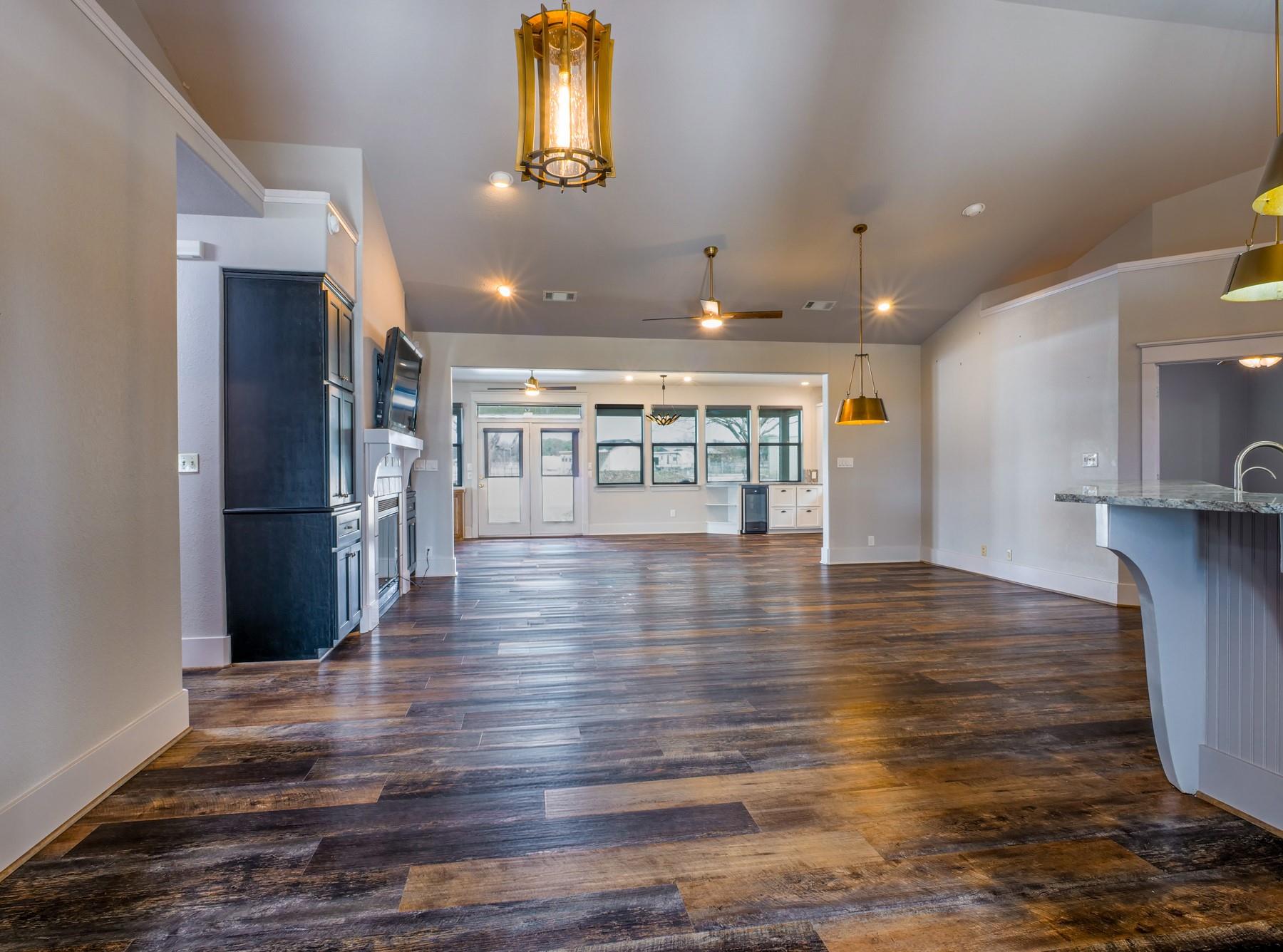 550 Timber Ridge Rd, Marble Falls, TX 78654