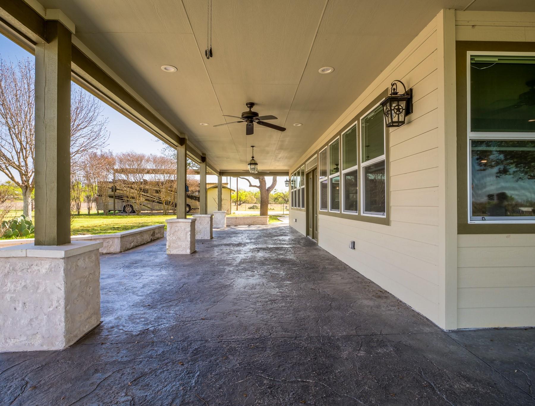 550 Timber Ridge Rd, Marble Falls, TX 78654