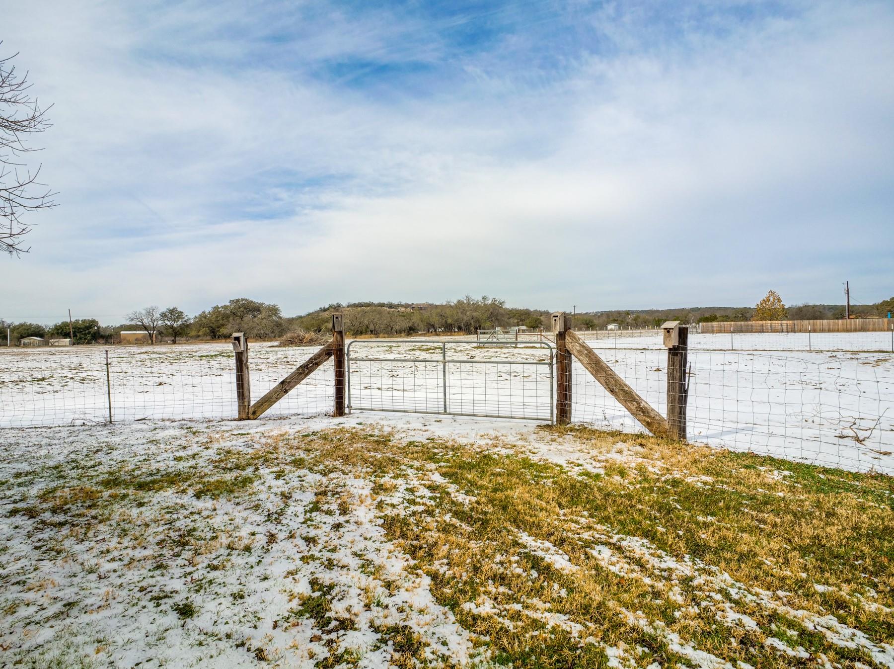 550 Timber Ridge Rd, Marble Falls, TX 78654