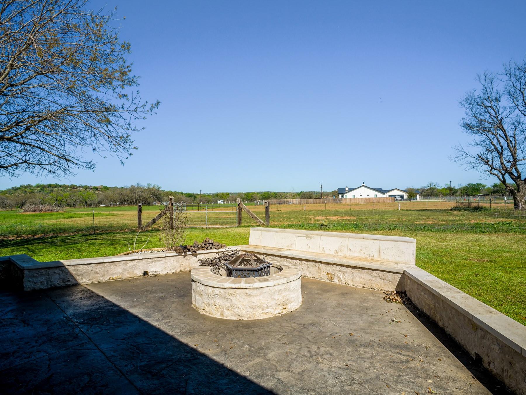 550 Timber Ridge Rd, Marble Falls, TX 78654