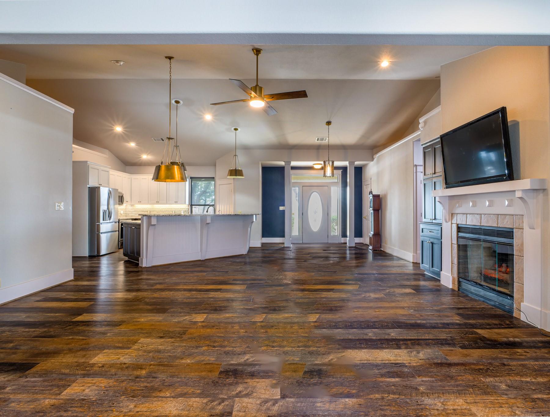 550 Timber Ridge Rd, Marble Falls, TX 78654