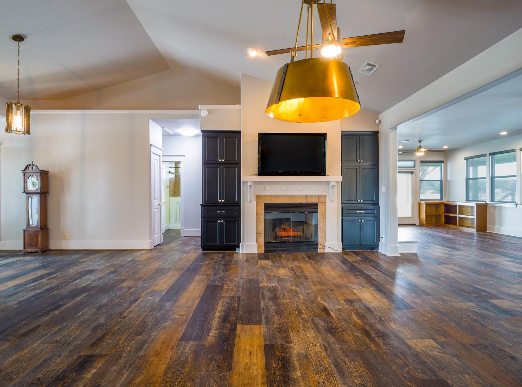 550 Timber Ridge Rd, Marble Falls, TX 78654