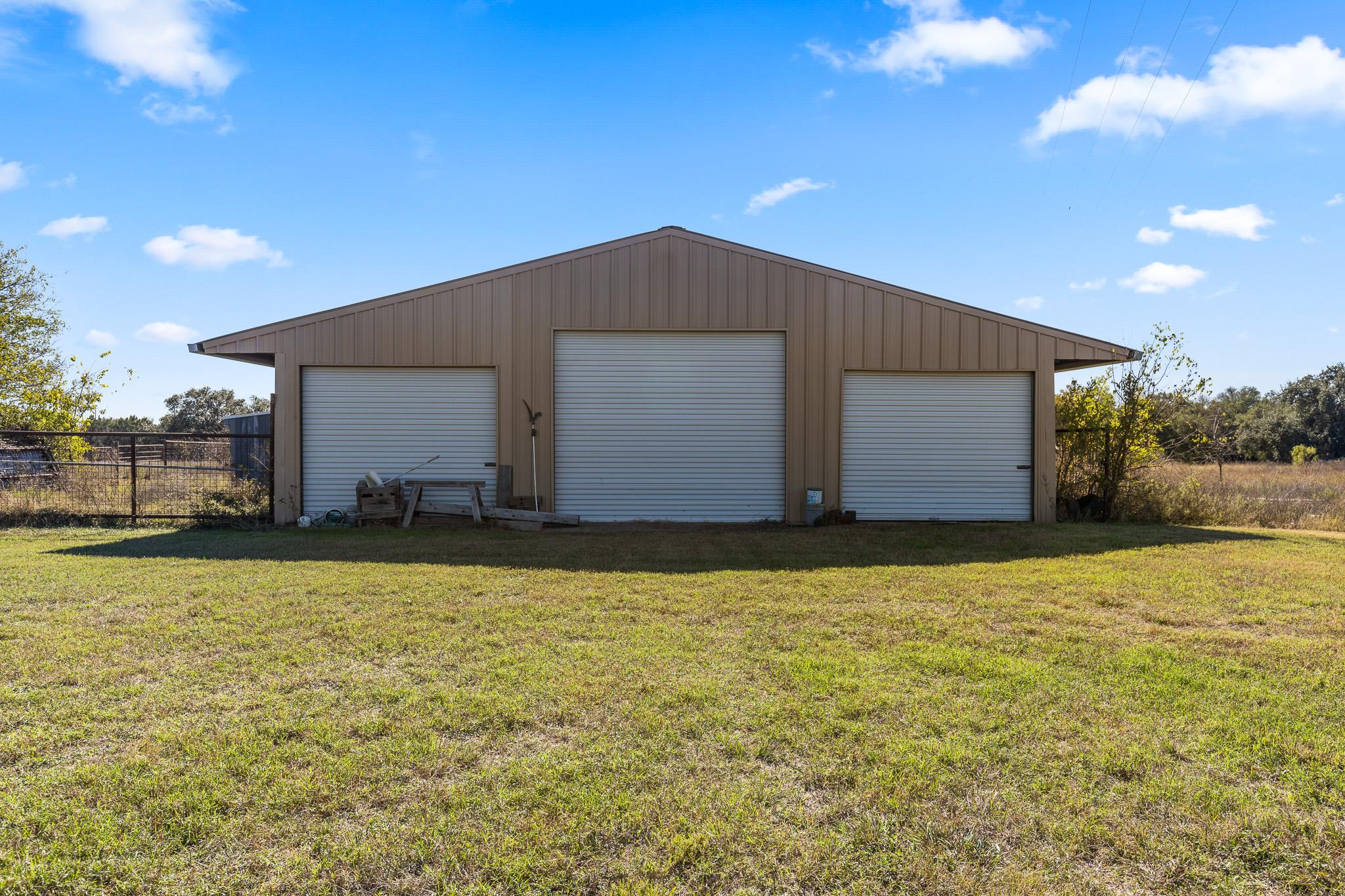 1336 S Fm 1174 S, Bertram, TX 78605