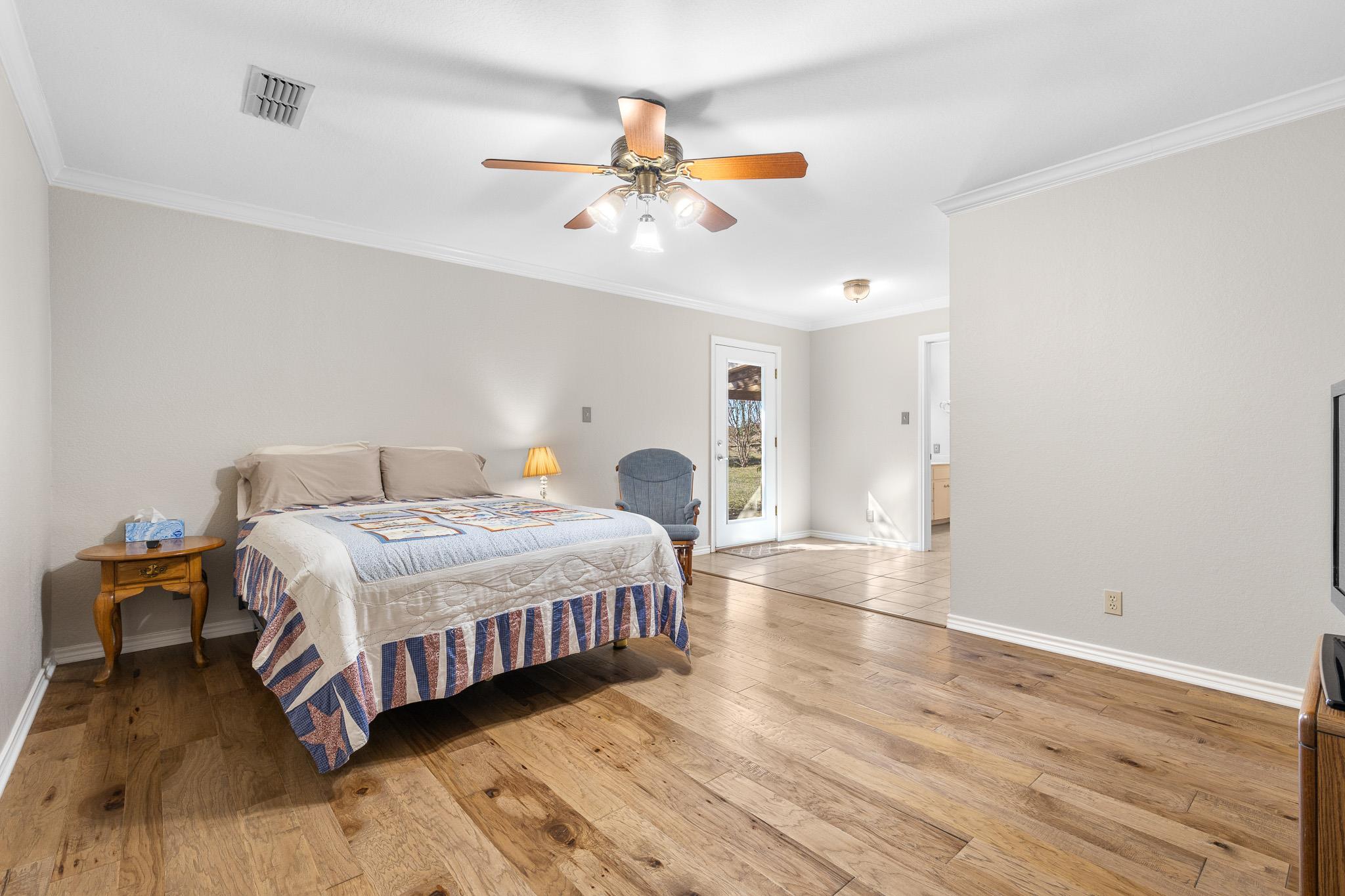 1336 S Fm 1174 S, Bertram, TX 78605