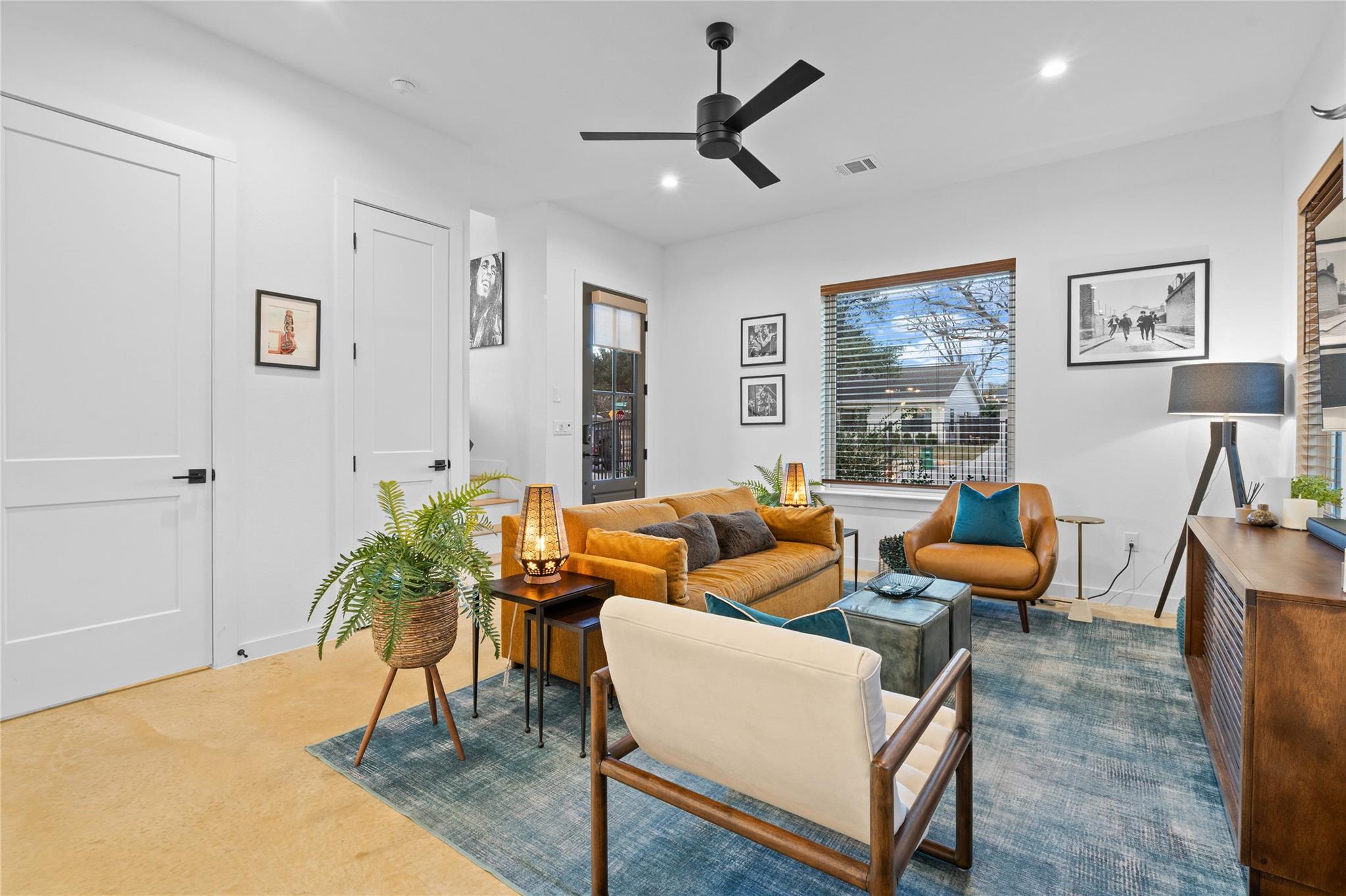 205 W Croslin St # 1, Austin, TX 78752