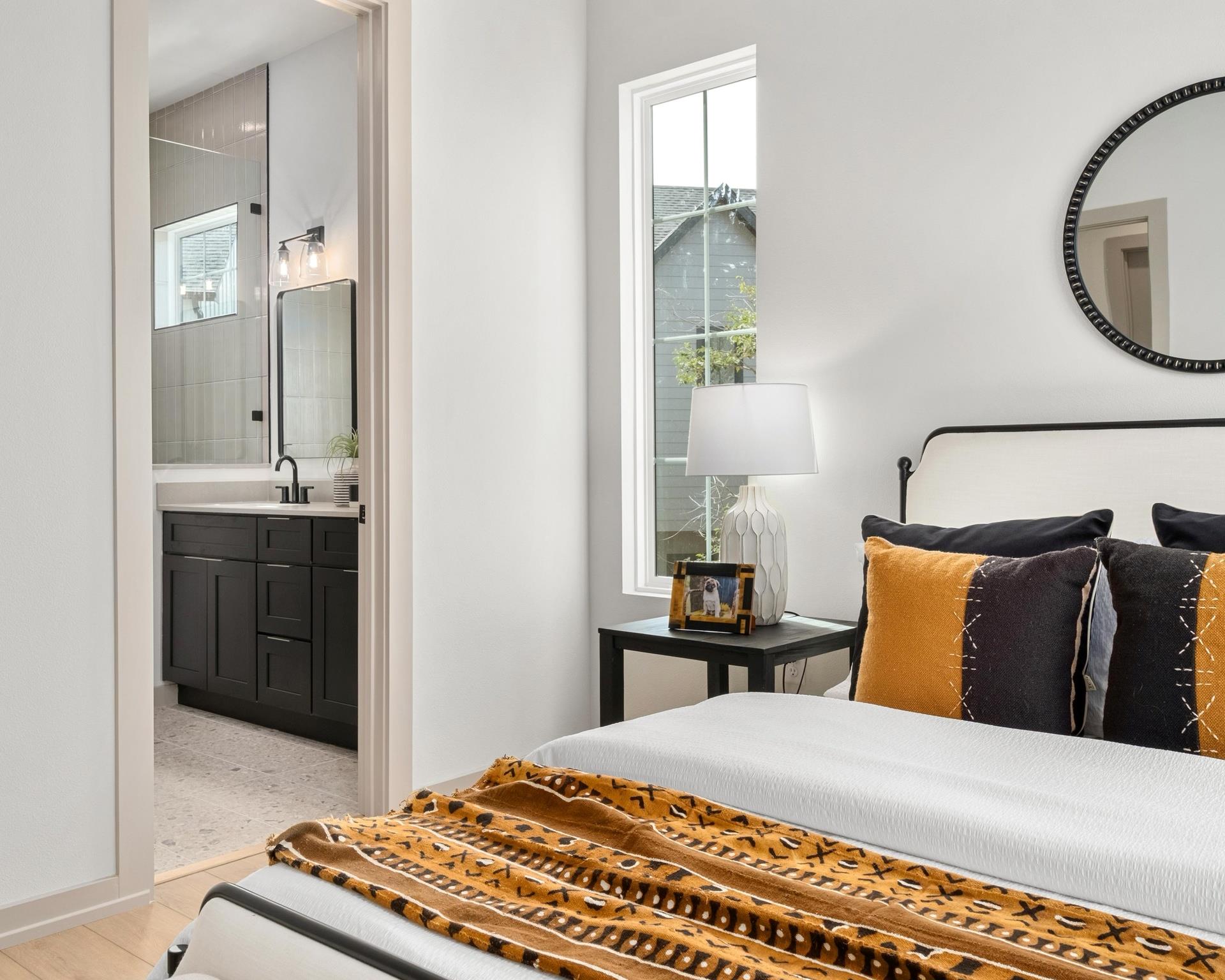 1736 Bunche Rd # B2, Austin, TX 78721