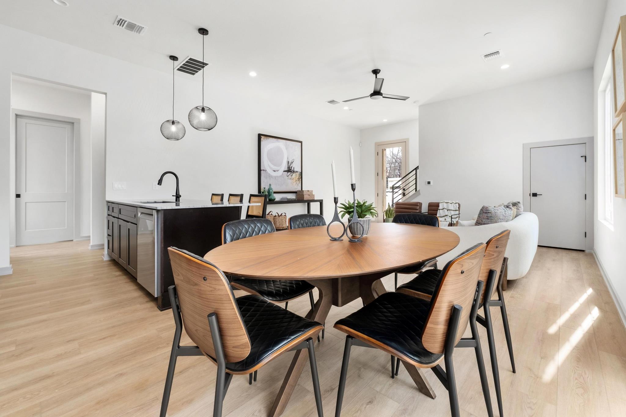 1736 Bunche Rd # B2, Austin, TX 78721