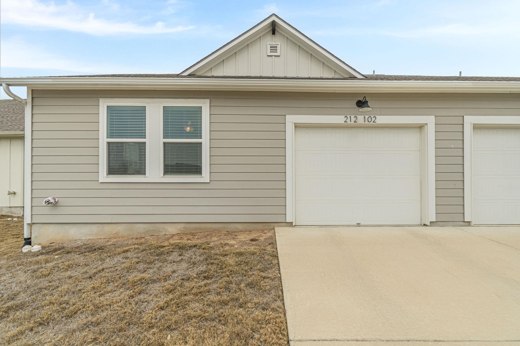 212 Bolivar Way # 102, San Marcos, TX 78666