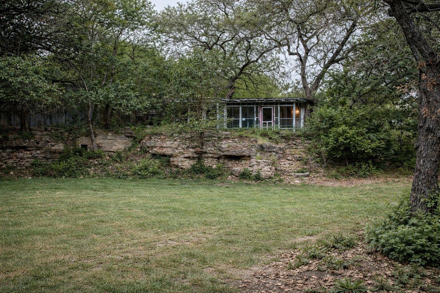 2609 Oak Ridge Dr, Spicewood, TX 78620