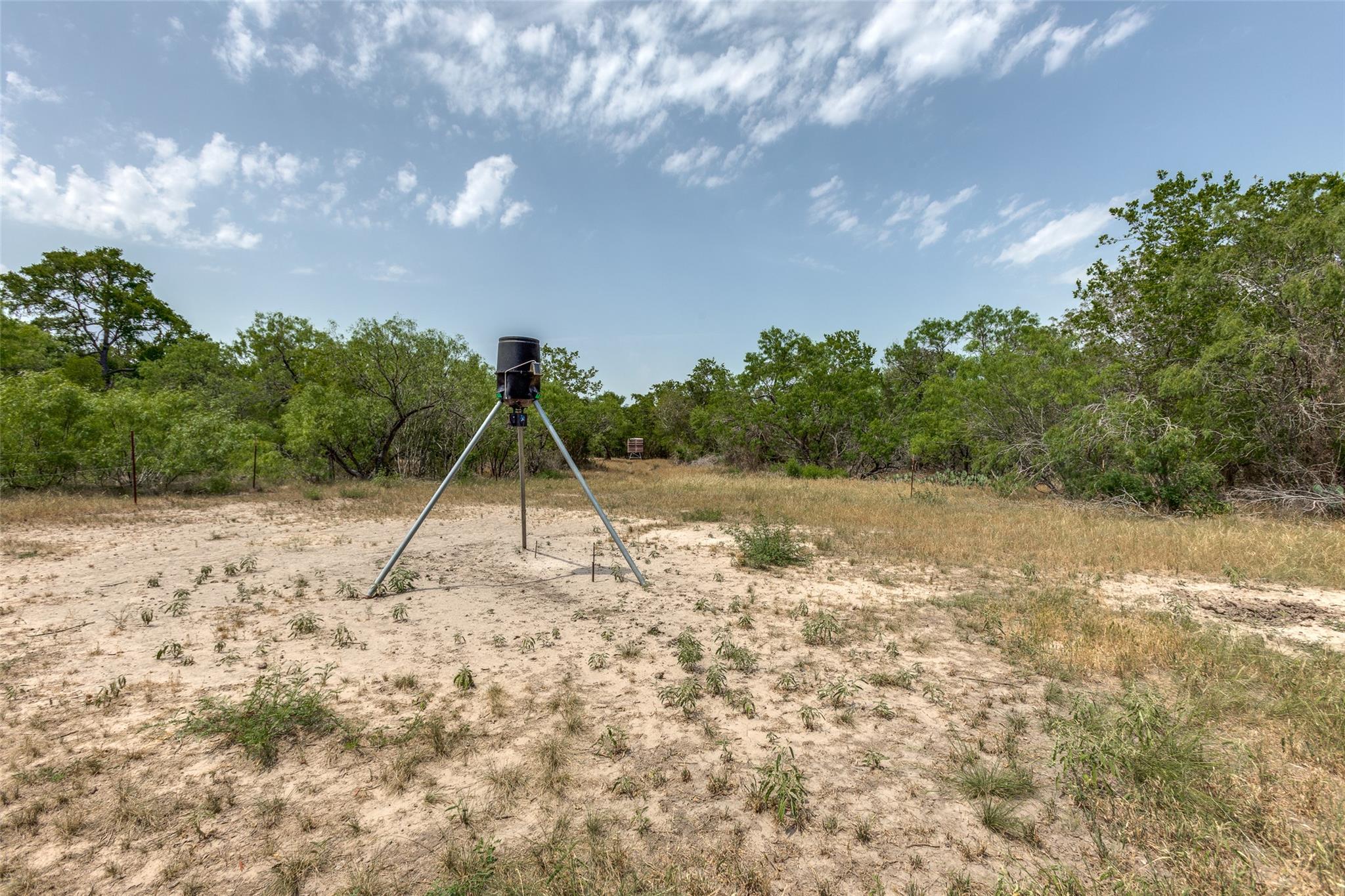 9557 Fm 86, Lockhart, TX 78644