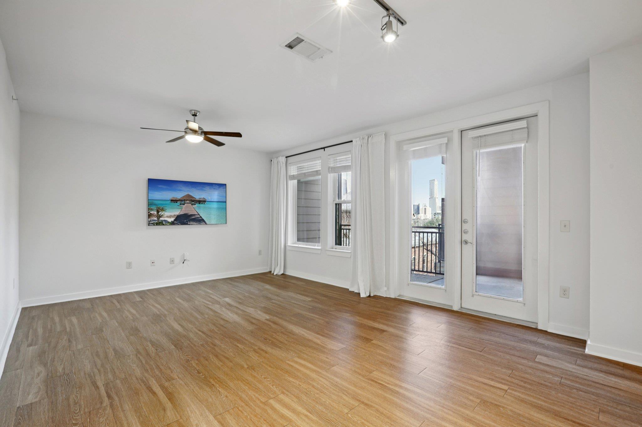 1900 Barton Springs Rd # 5031, Austin, TX 78704