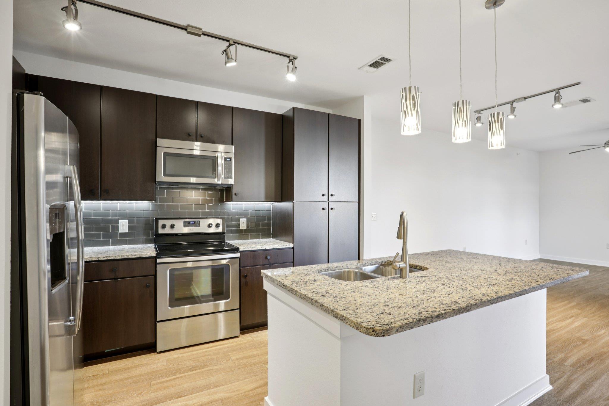 1900 Barton Springs Rd # 5031, Austin, TX 78704