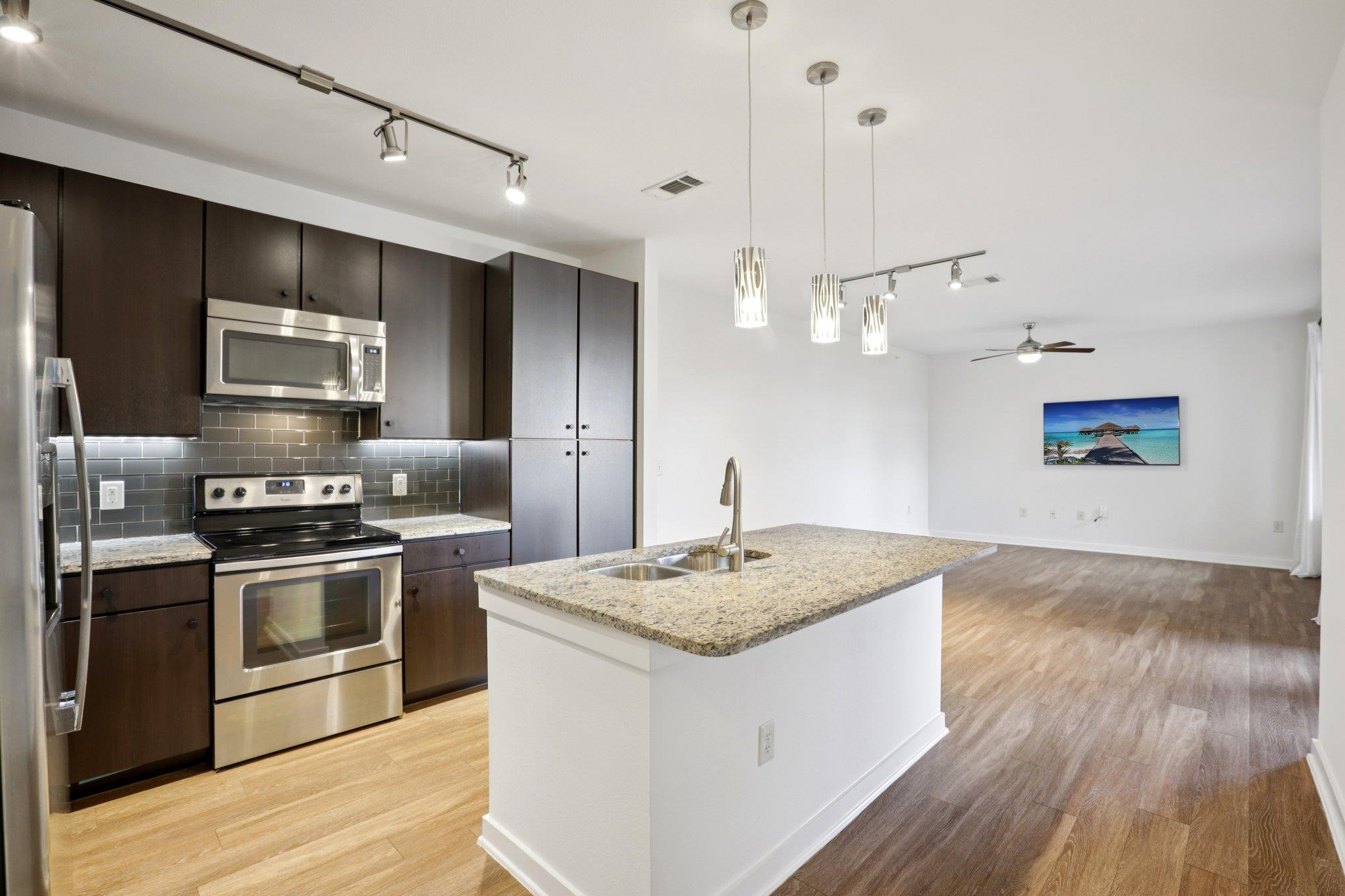 1900 Barton Springs Rd # 5031, Austin, TX 78704