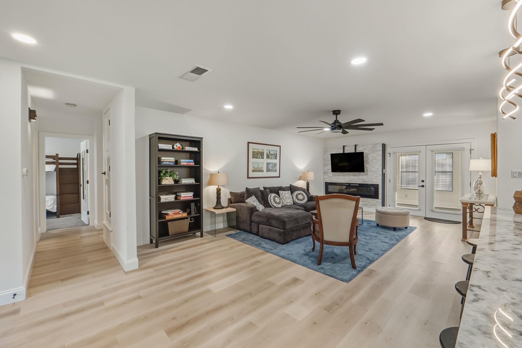 2107 Lewood Cir, Austin, TX 78745