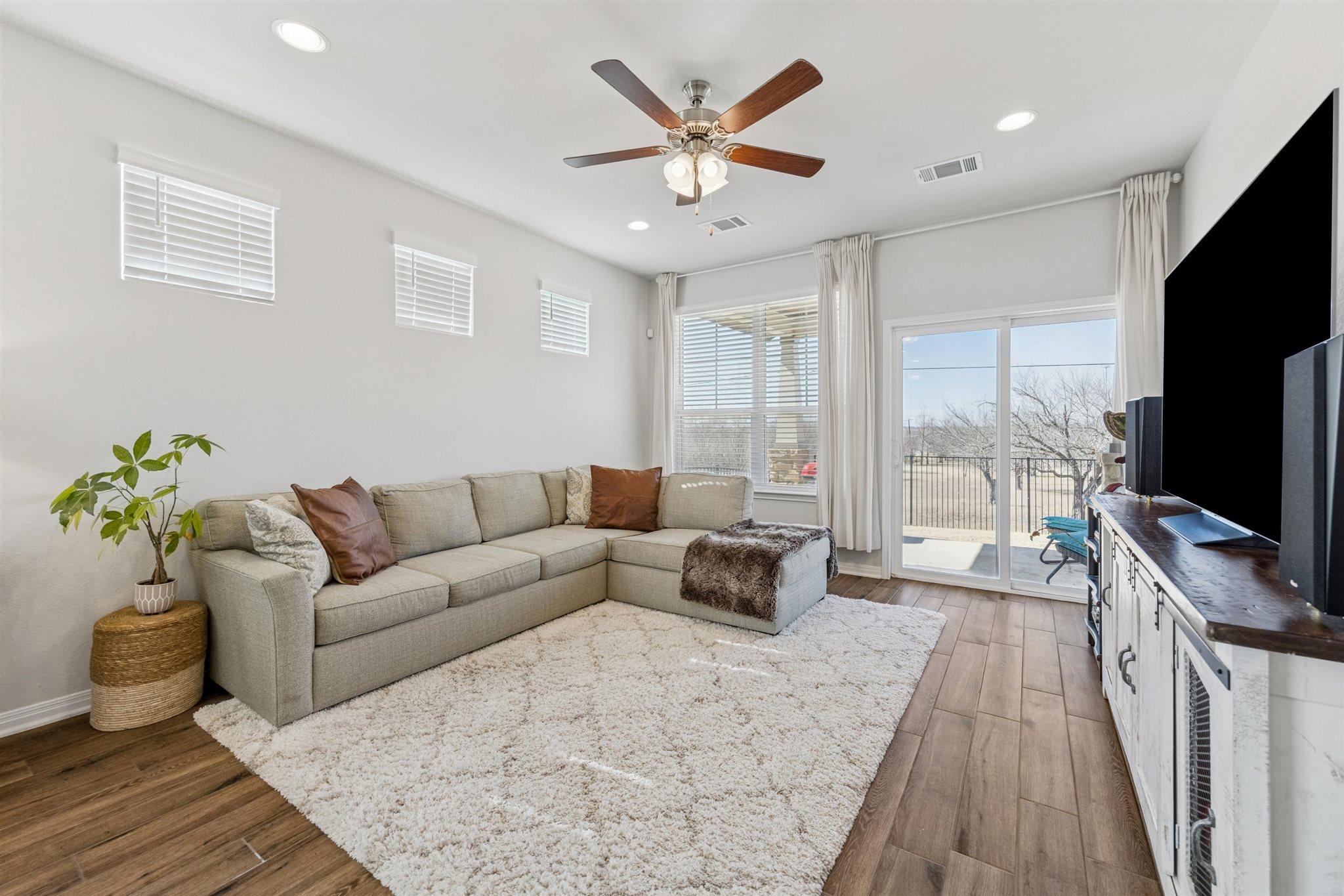 20500 Tractor Dr # A, Pflugerville, TX 78660