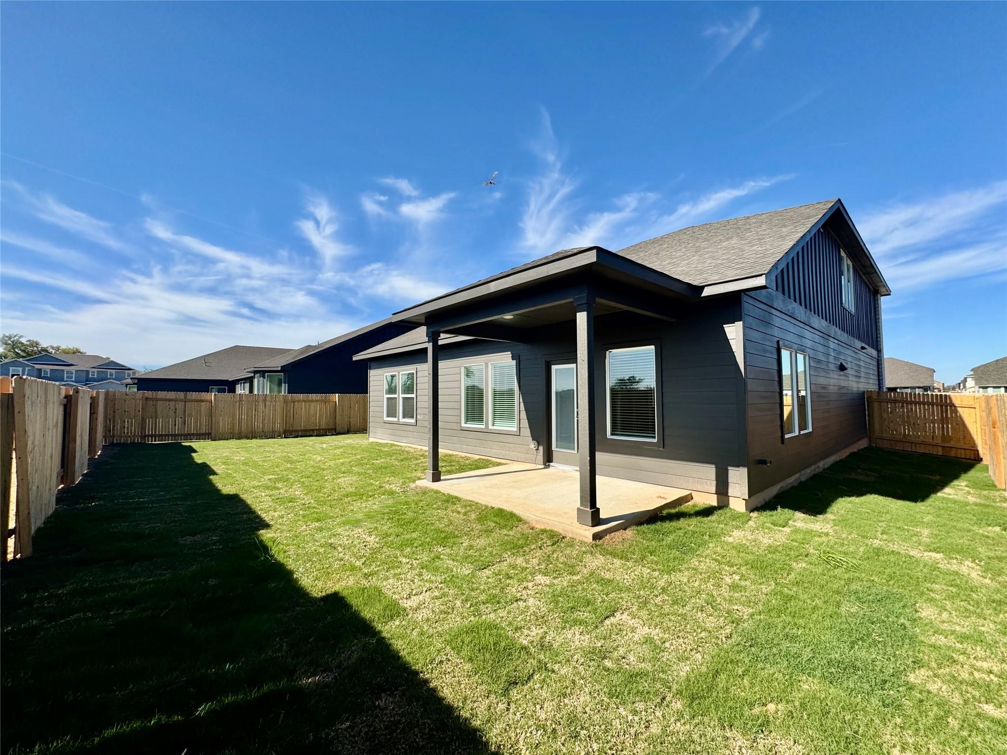 163 Pendleton Dr, Kyle, TX 78640