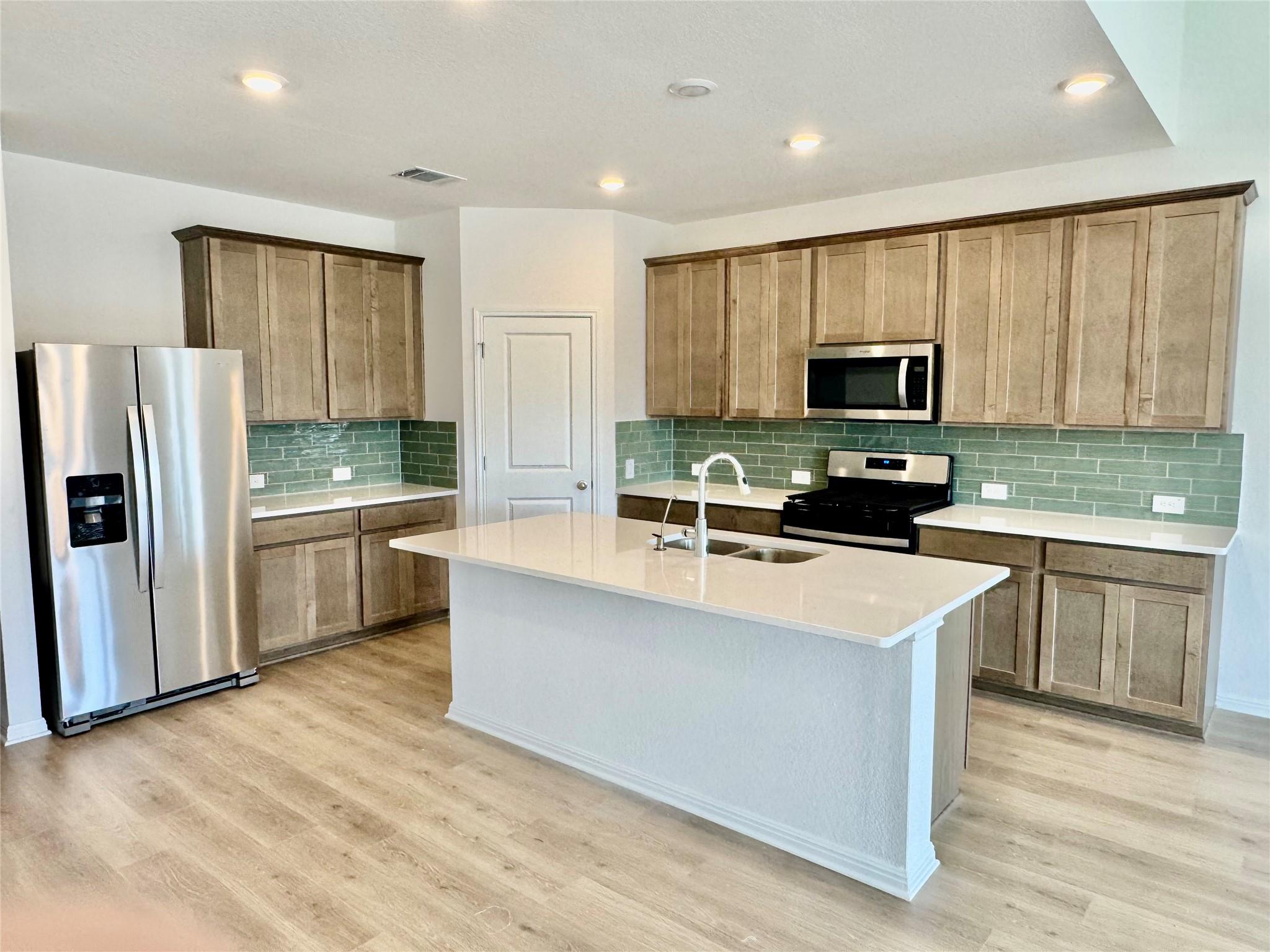 163 Pendleton Dr, Kyle, TX 78640