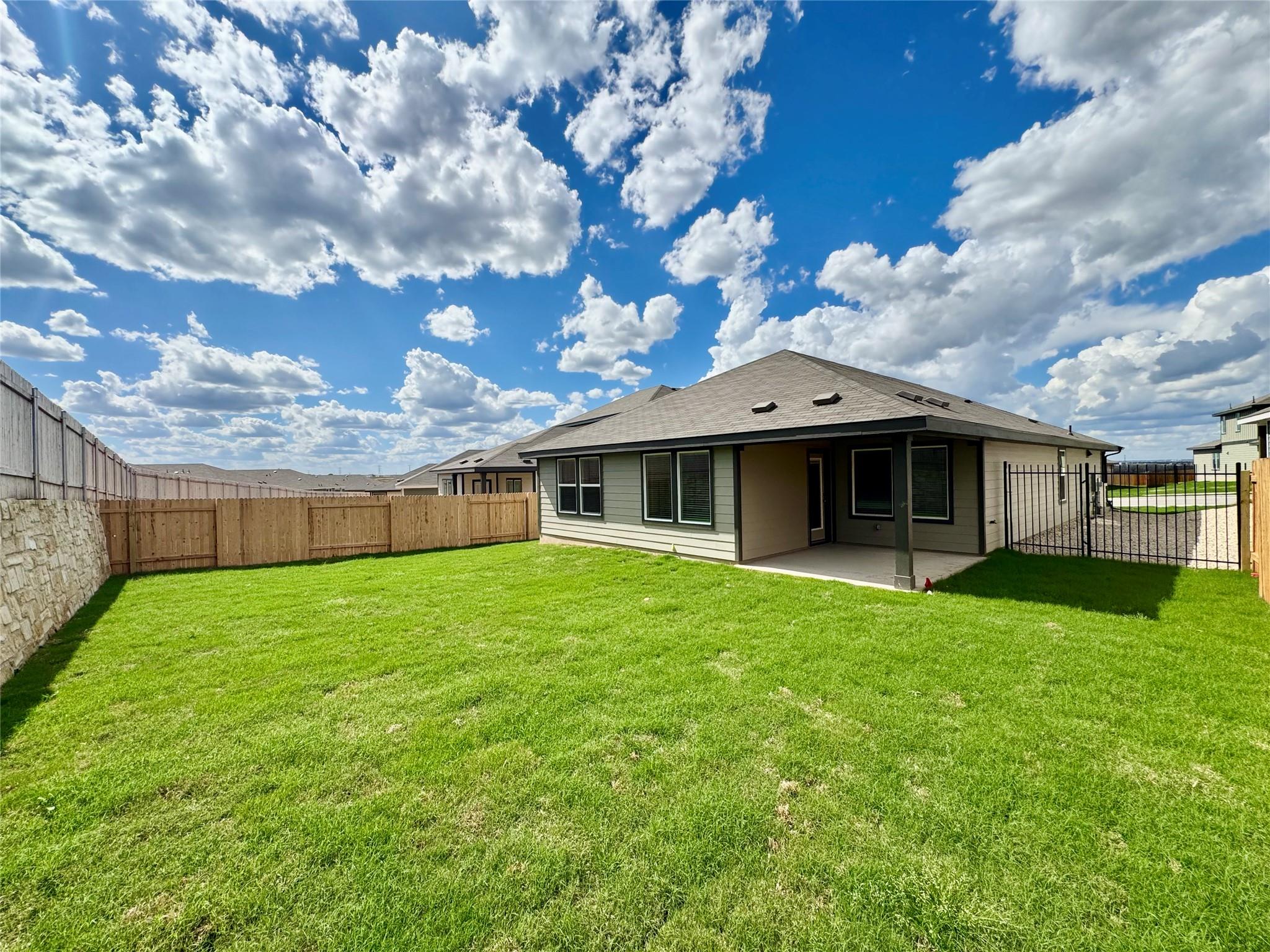 4921 Stockton Ln, Del Valle, TX 78617