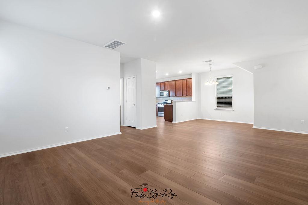 279 Zuma Dr, Liberty Hill, TX 78642