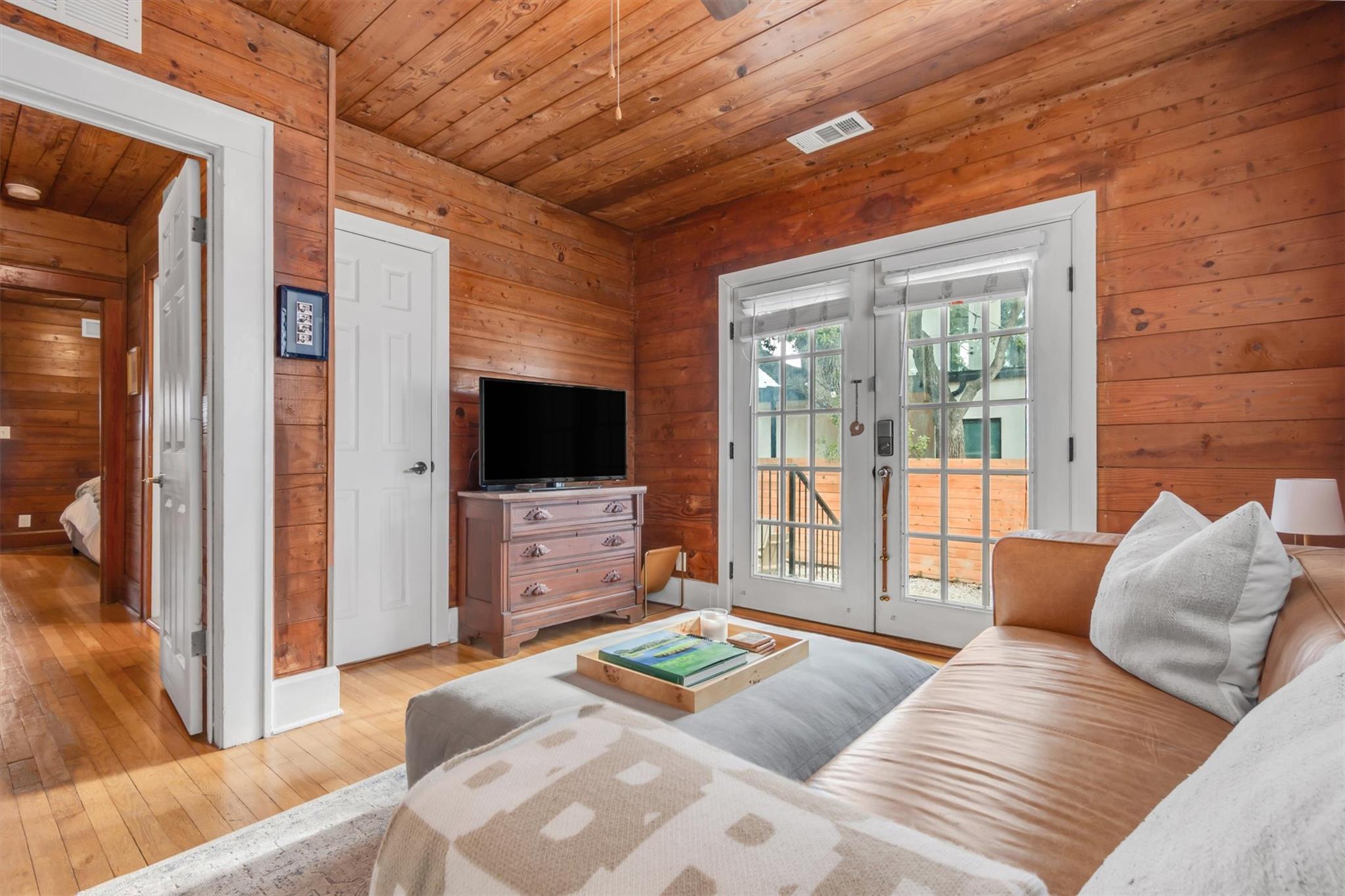 209 E Live Oak St # 1/2, Austin, TX 78704