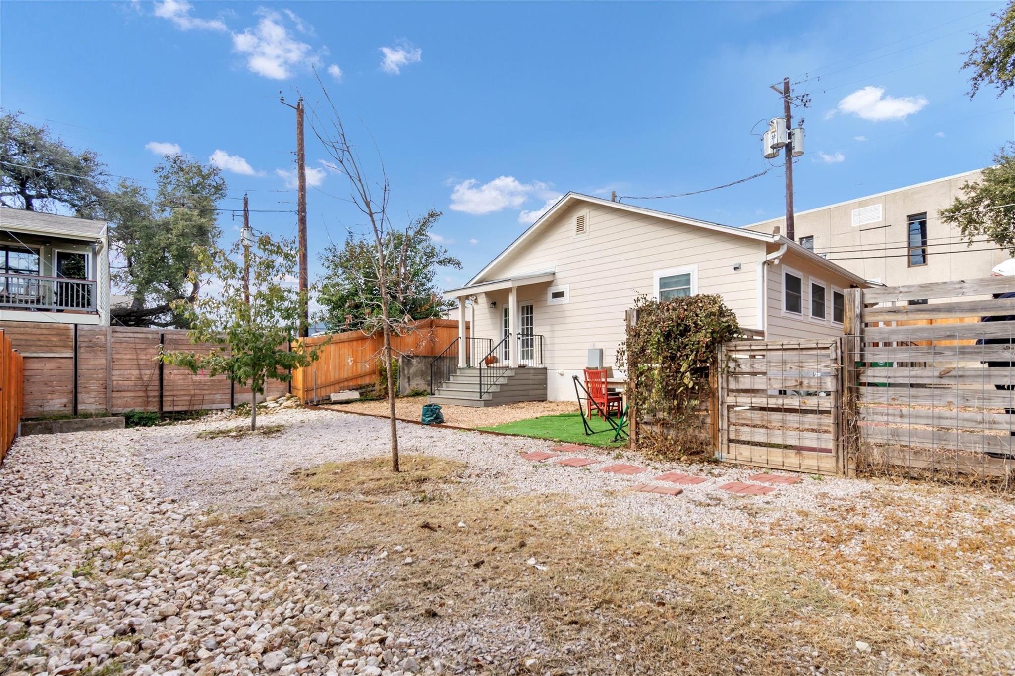 209 E Live Oak St # 1/2, Austin, TX 78704