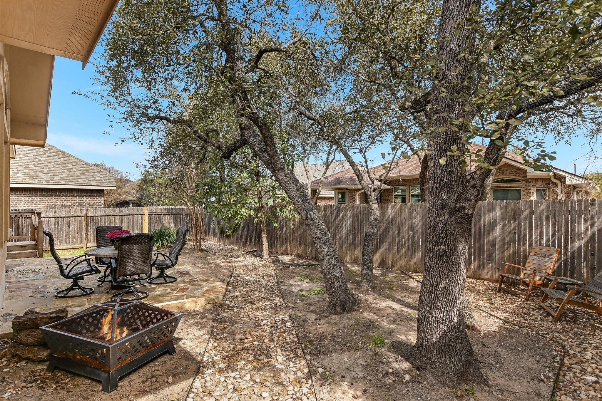 528 Loma Cedro Bnd, Leander, TX 78641
