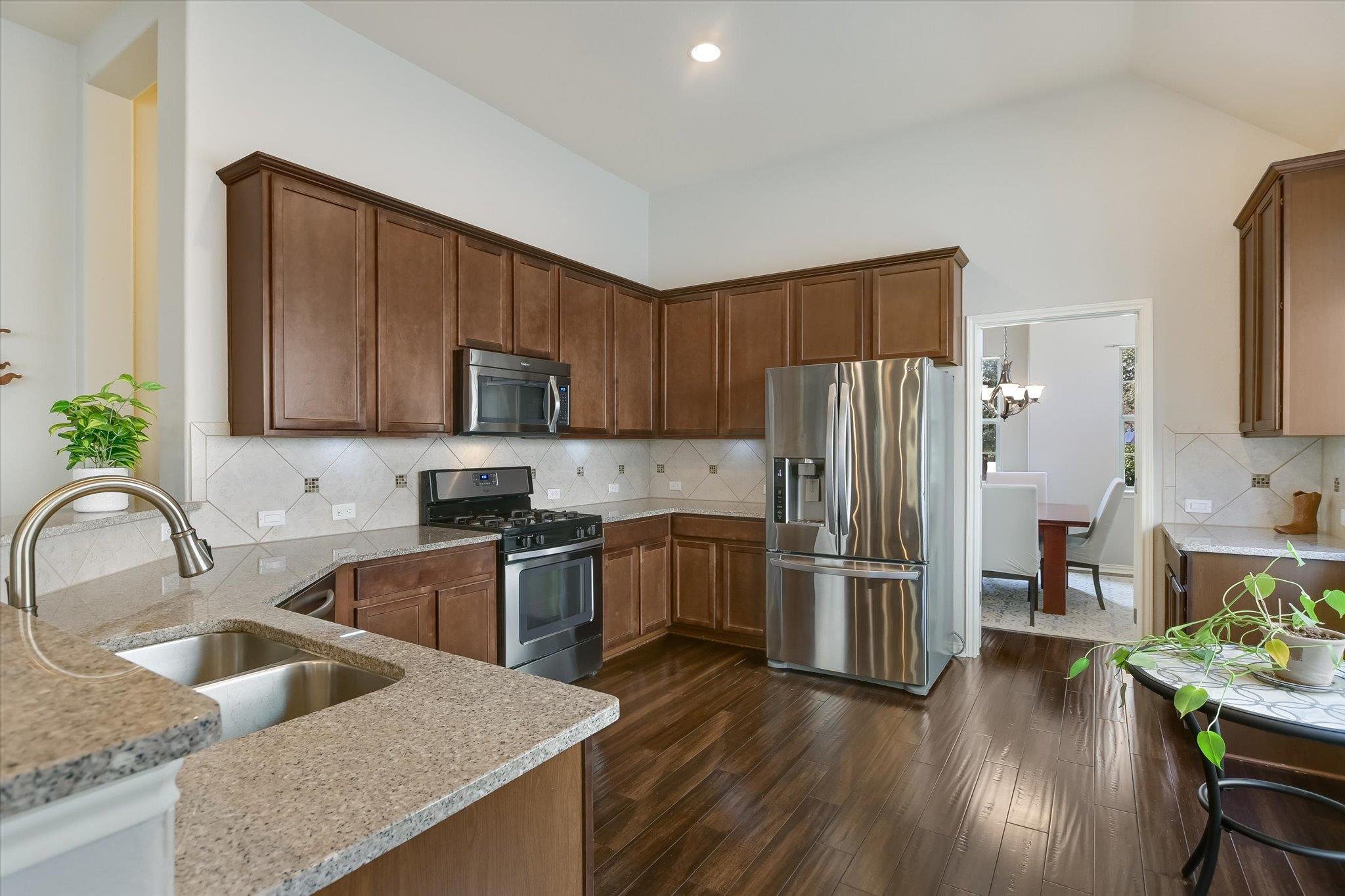 528 Loma Cedro Bnd, Leander, TX 78641