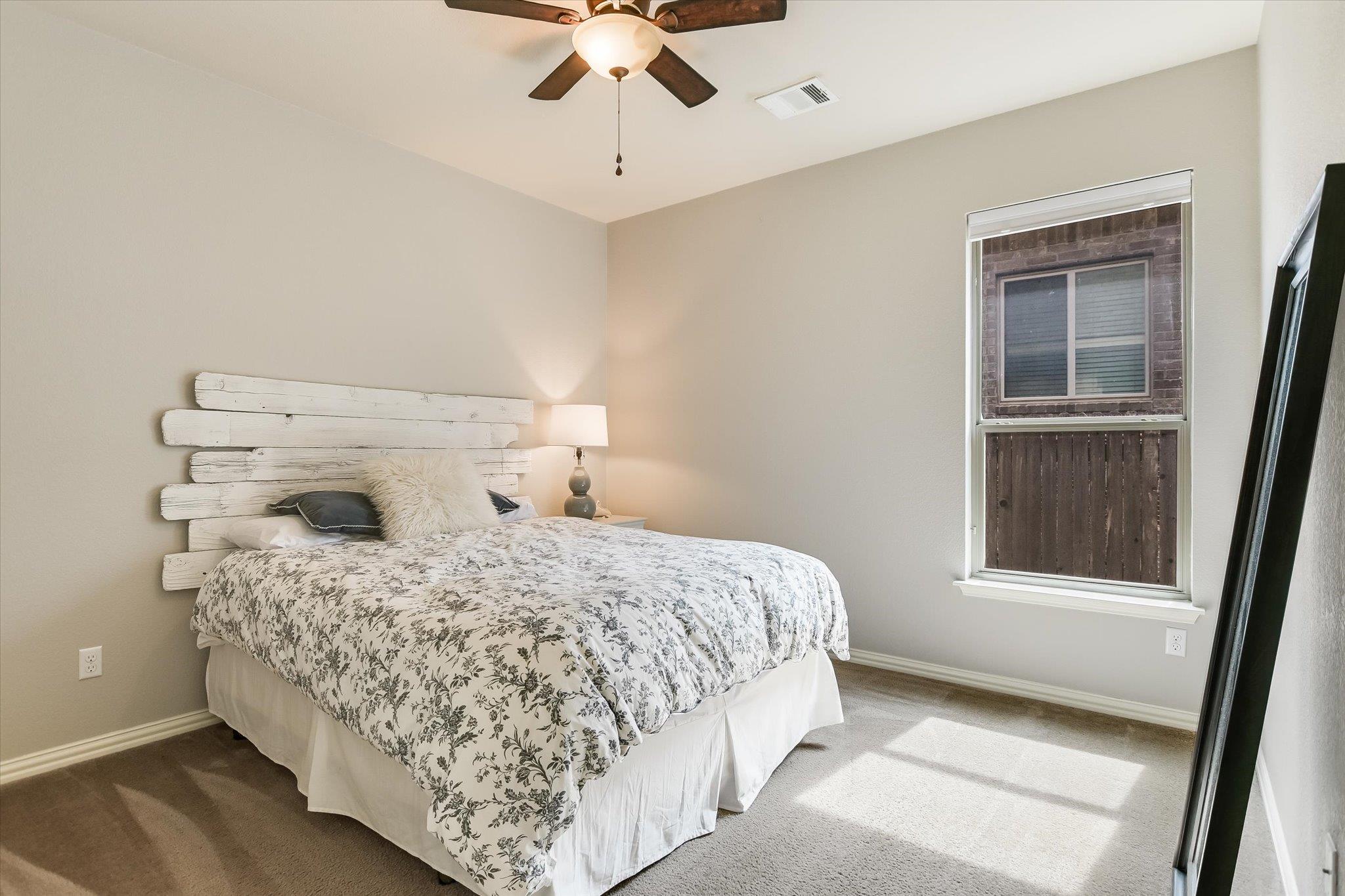 528 Loma Cedro Bnd, Leander, TX 78641