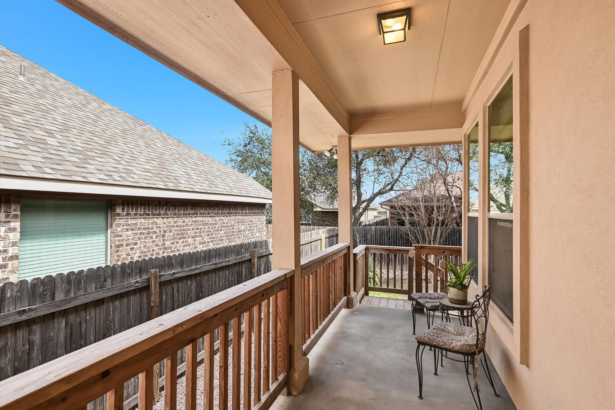 528 Loma Cedro Bnd, Leander, TX 78641