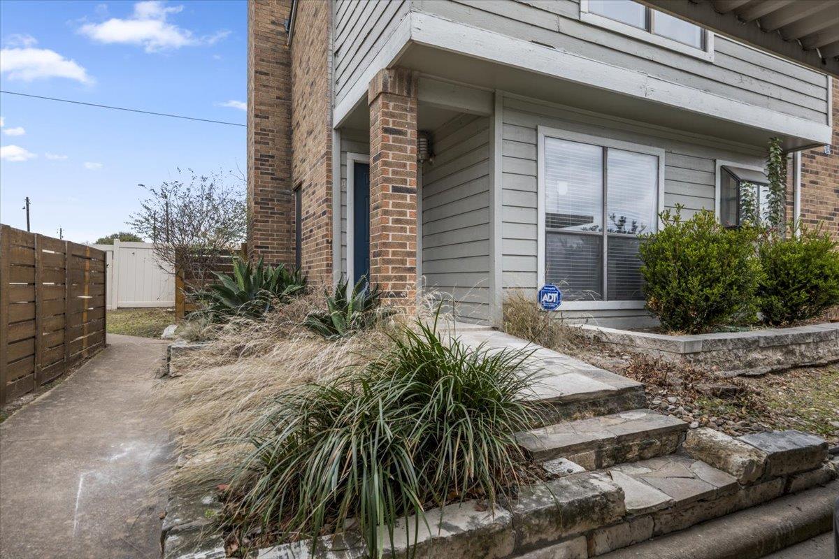 2018 W Rundberg Ln # 9A, Austin, TX 78758