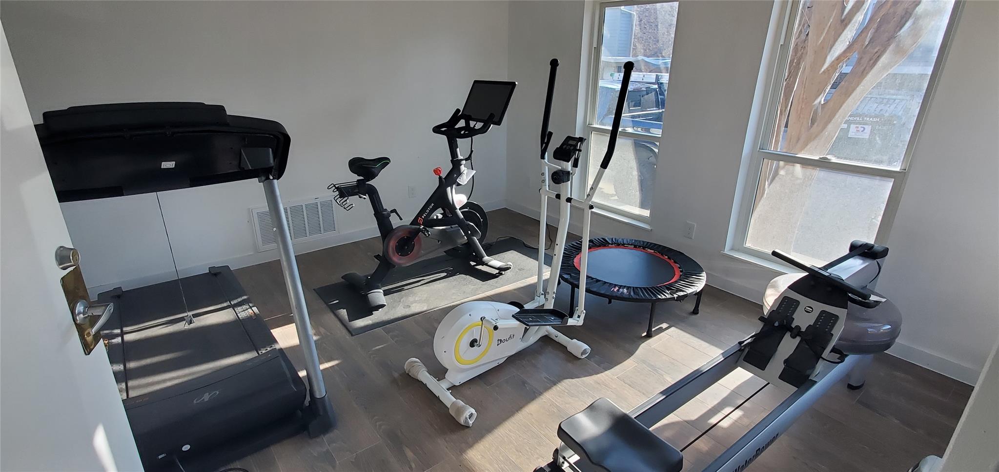 2018 W Rundberg Ln # 9A, Austin, TX 78758