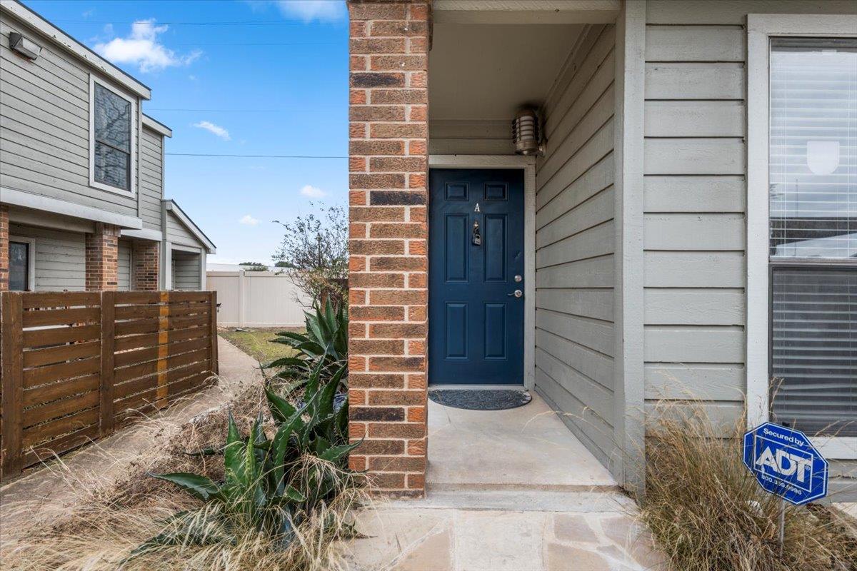 2018 W Rundberg Ln # 9A, Austin, TX 78758