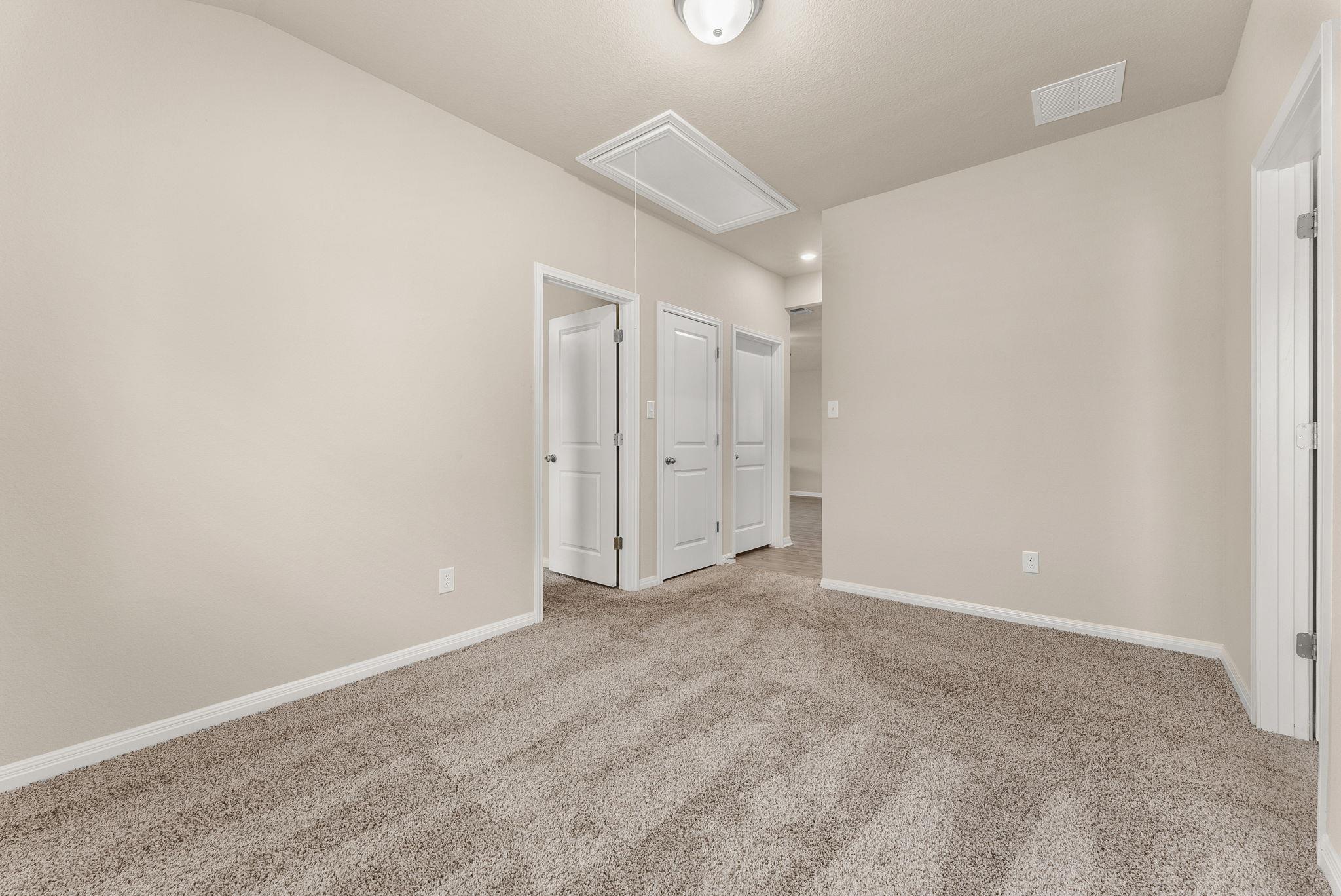 304 Giorgio Moroder Dr, Hutto, TX 78634