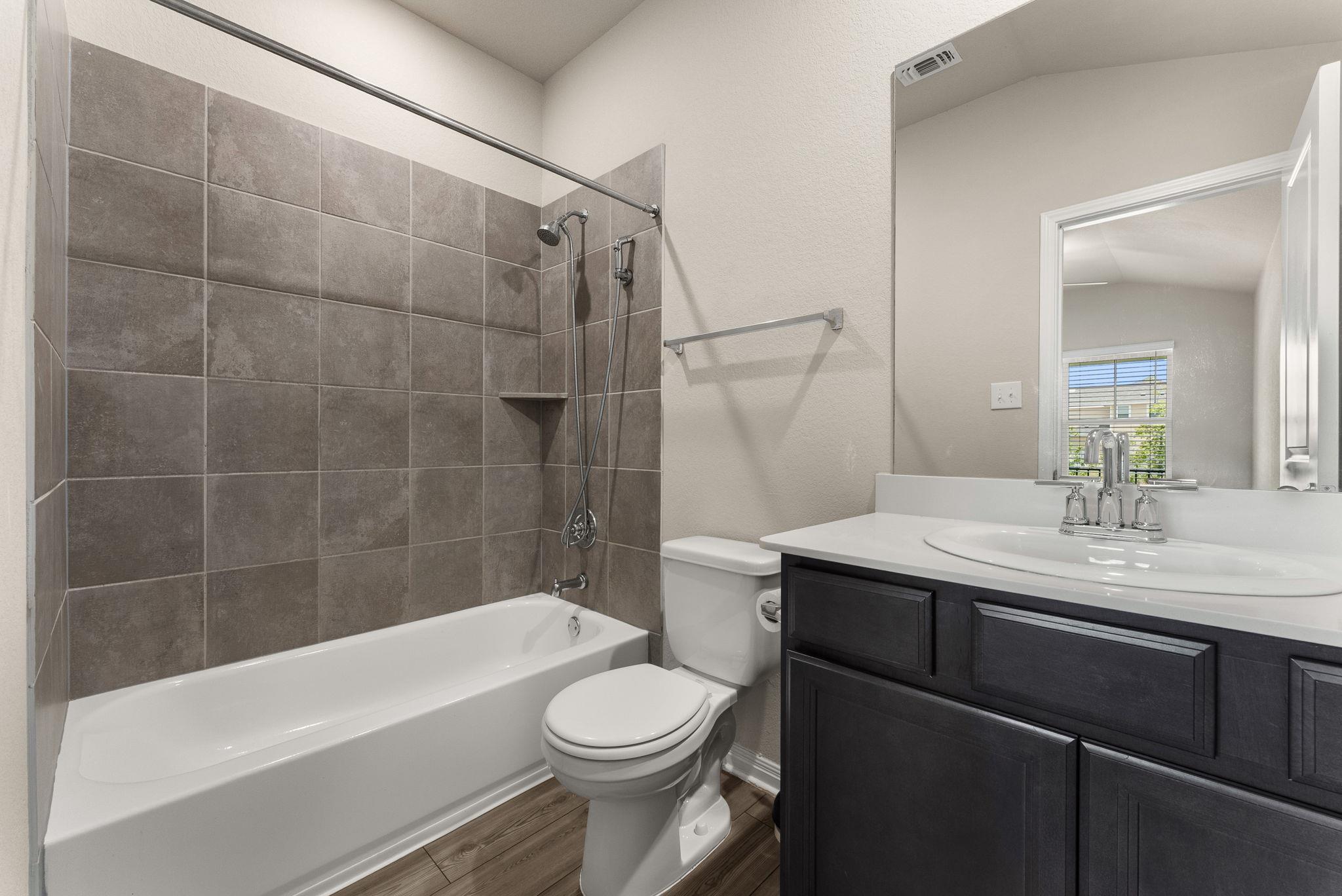 304 Giorgio Moroder Dr, Hutto, TX 78634