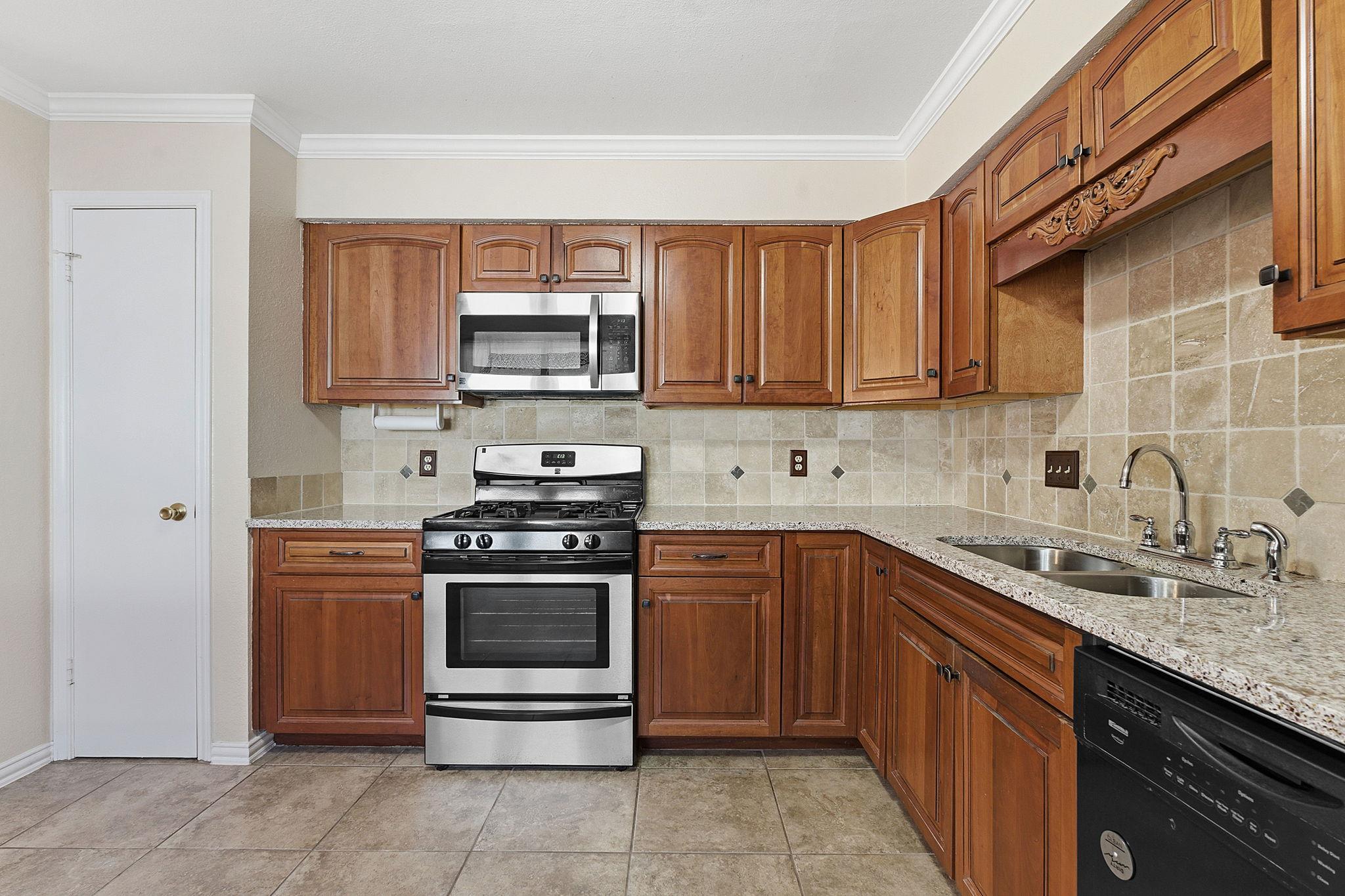 9705 Woodshire Dr, Austin, TX 78748