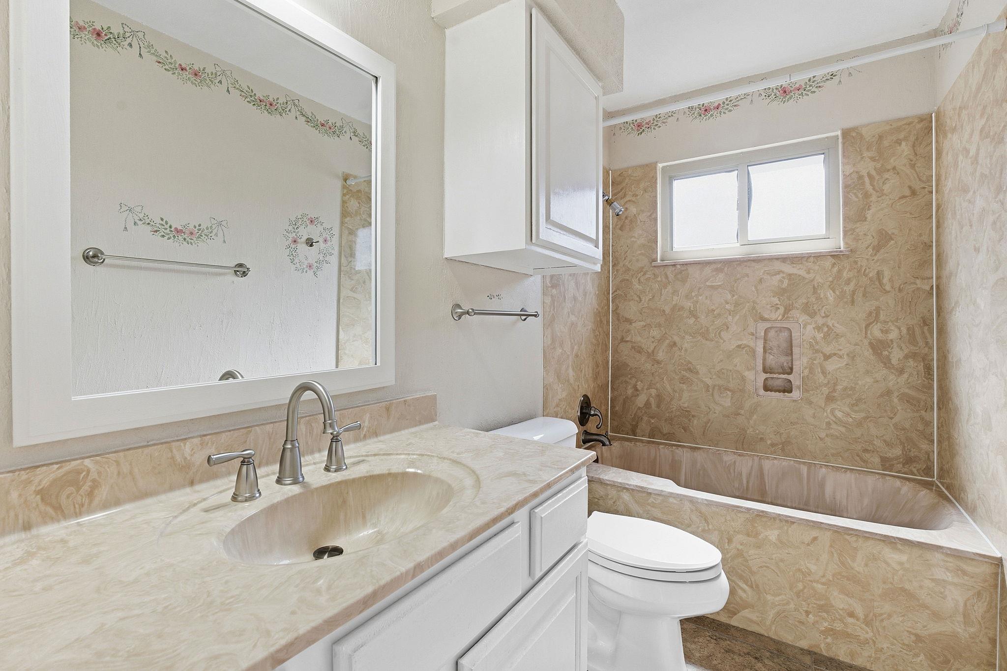 9705 Woodshire Dr, Austin, TX 78748