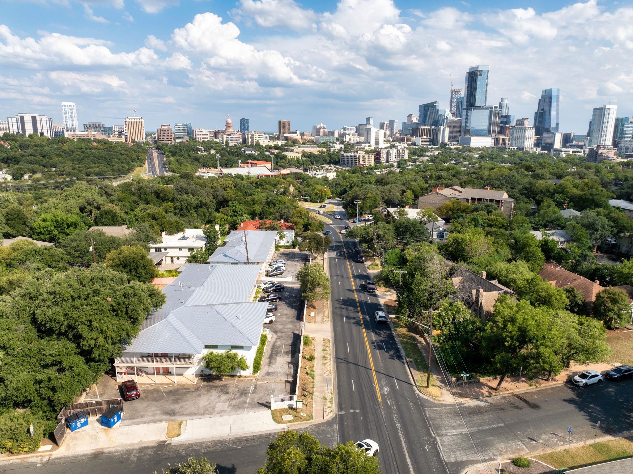 1208 Enfield Rd # 204, Austin, TX 78703