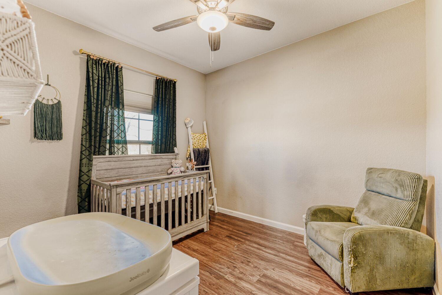 226 Spruce Ave, Luling, TX 78648