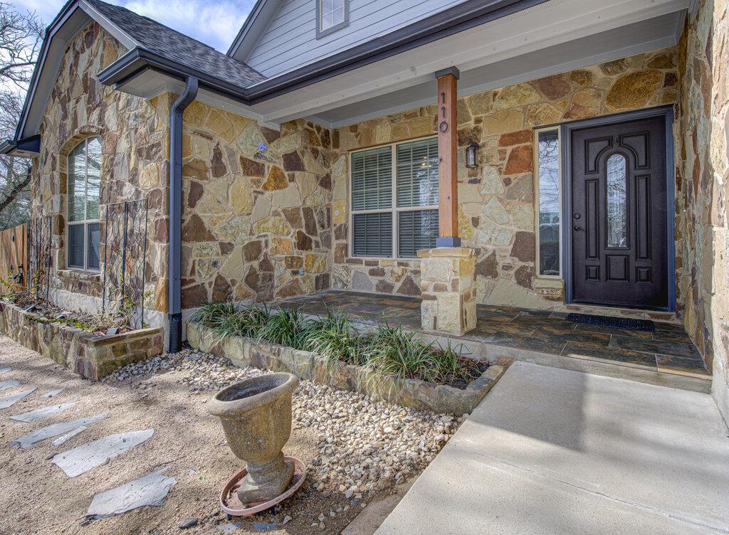 110 Kou Ct, Bastrop, TX 78602