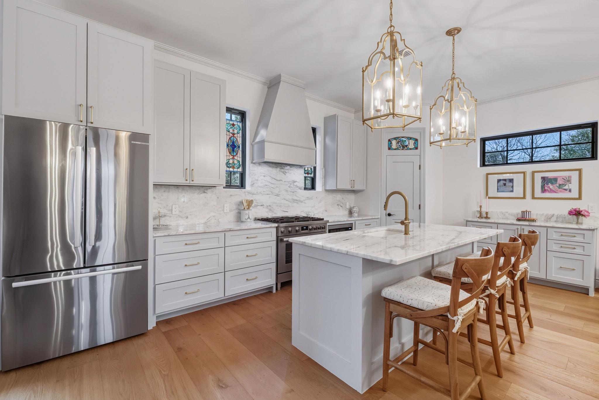 1804 S 6th St, Austin, TX 78704