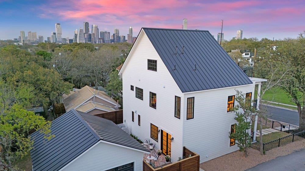 1804 S 6th St, Austin, TX 78704