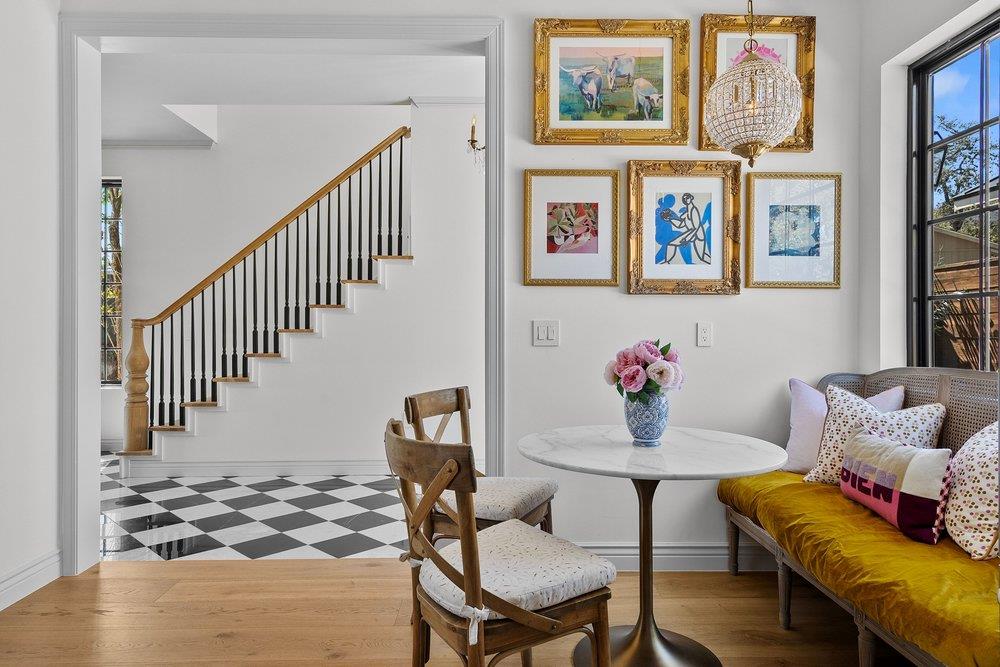 1804 S 6th St, Austin, TX 78704