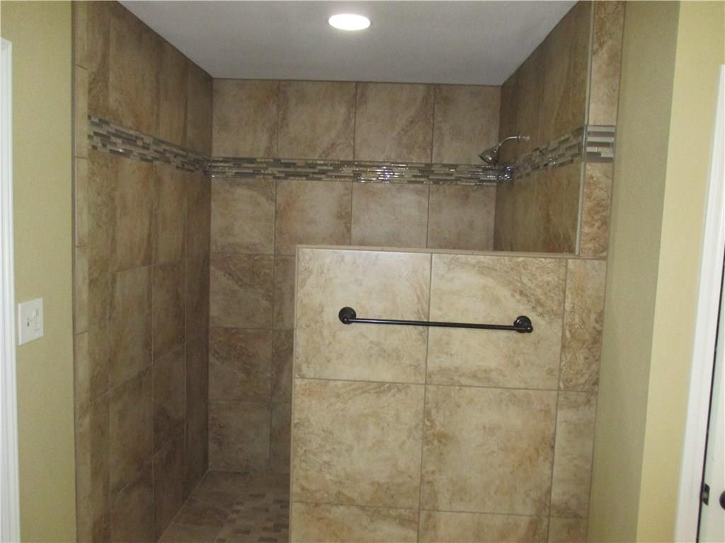 215 Monkey Rd, Elgin, TX 78621