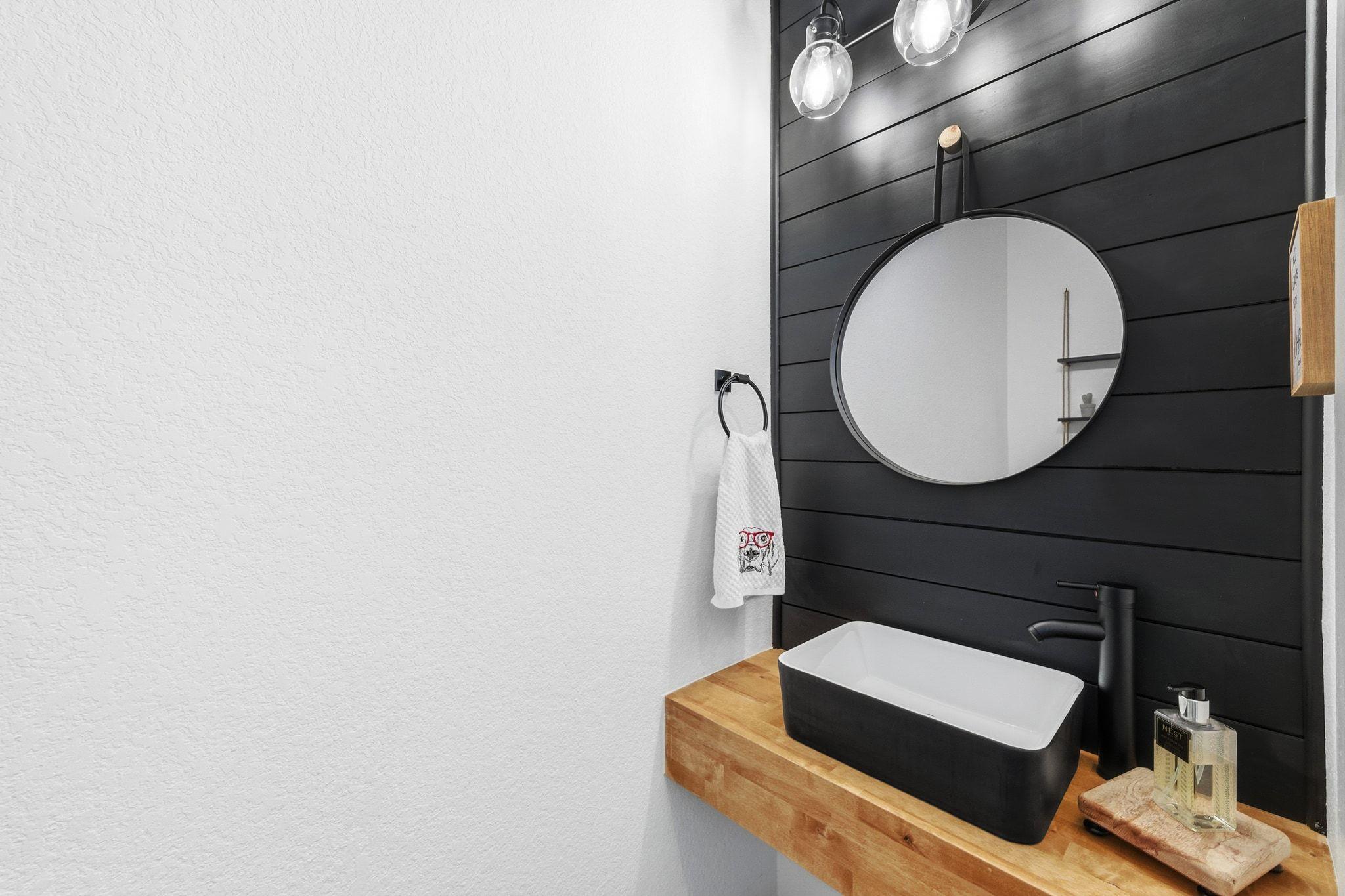 1144 Lucca Dr # 6, Dripping Springs, TX 78620